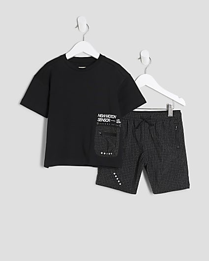 Mini Boys Black Mesh Pocket T-shirt Set