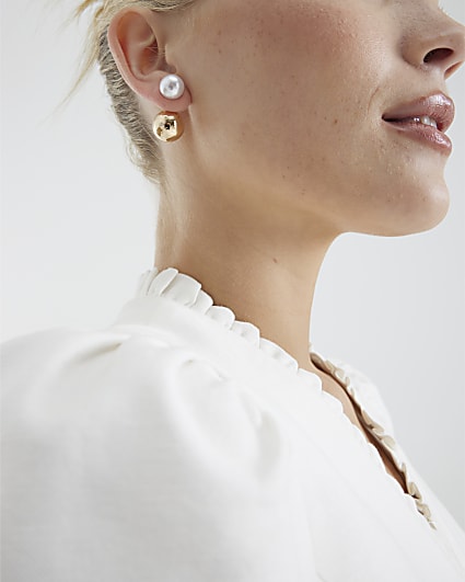 Gold Pearl Stud Earrings